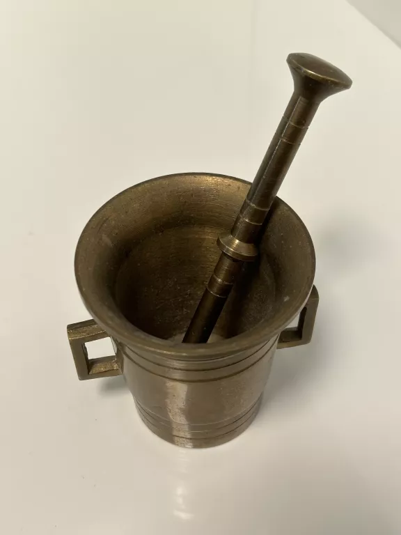 mozdzierz-mosiezny-stan-nie-wymaga-renowacji