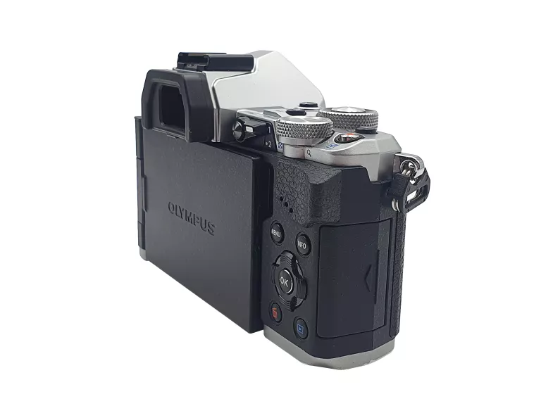 APARAT CYFROWY OLYMPUS OM-D E-M5 II BODY PRZEBIEG 1825! SUPER STAN!