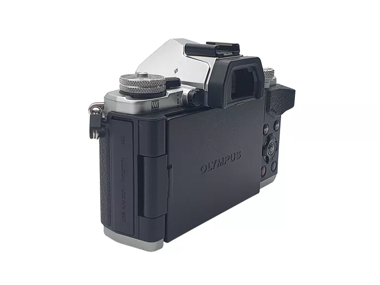 APARAT CYFROWY OLYMPUS OM-D E-M5 II BODY PRZEBIEG 1825! SUPER STAN!