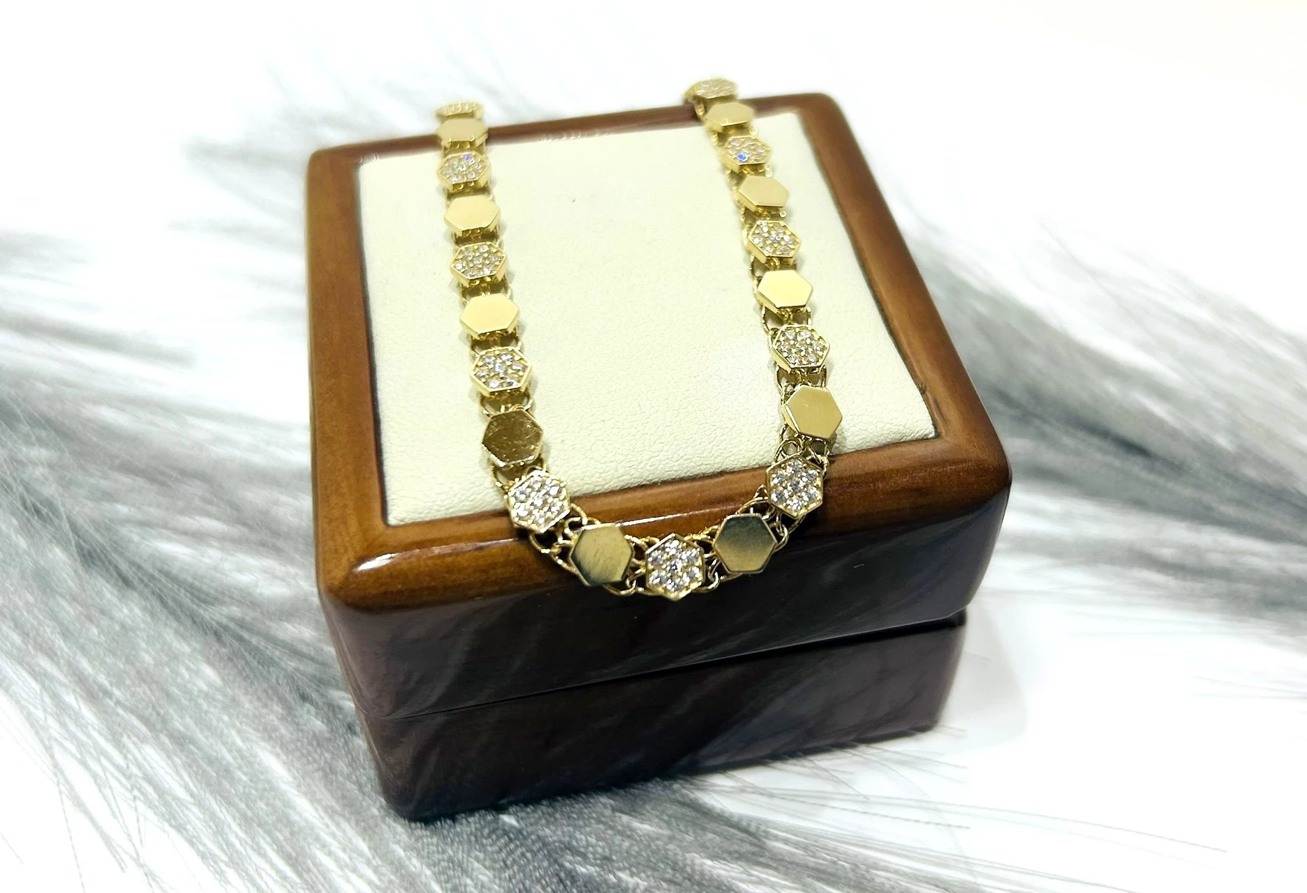 piekna-zlota-bransoletka-z-cyrkoniami-19cm-pr585-stan-11323-2