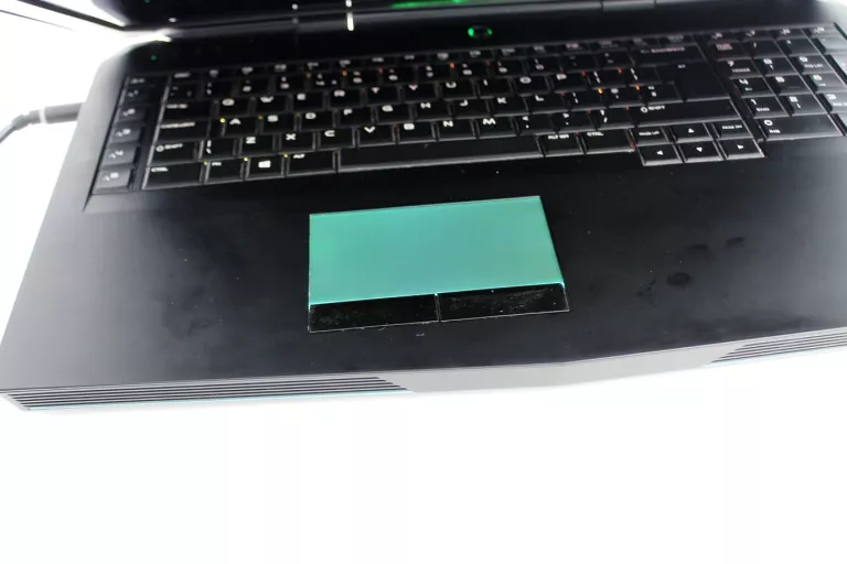 LAPTOP DELL ALIENWARE R3 17 I7/GTX 980M/256GB SSD/16 GB RAM BEZ BAT.