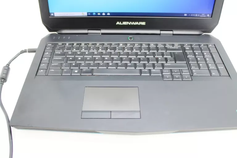 LAPTOP DELL ALIENWARE R3 17 I7/GTX 980M/256GB SSD/16 GB RAM BEZ BAT.