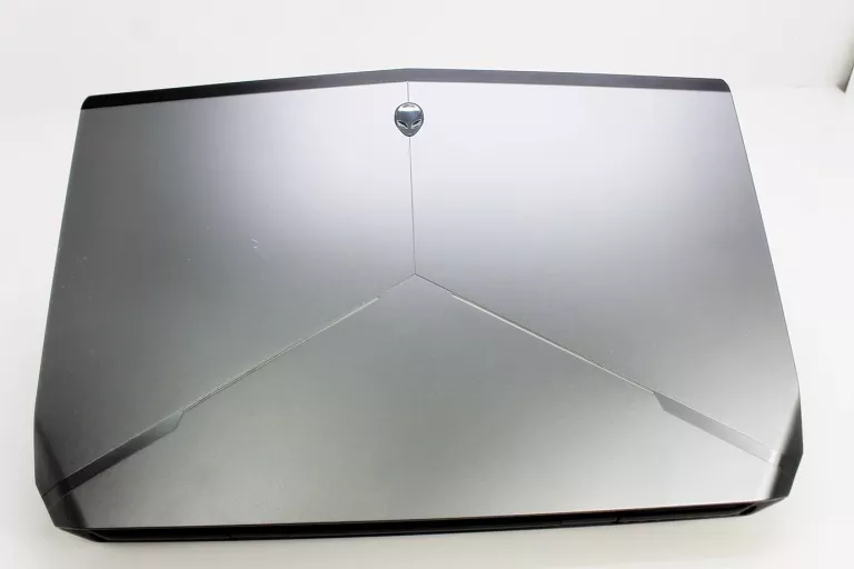 LAPTOP DELL ALIENWARE R3 17 I7/GTX 980M/256GB SSD/16 GB RAM BEZ BAT.