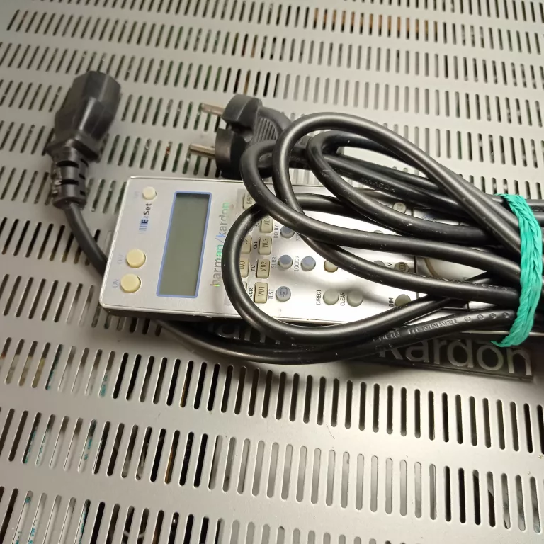 amplituner-harman-kardon-avr-630-pilot-system-dzwieku-208026-235158