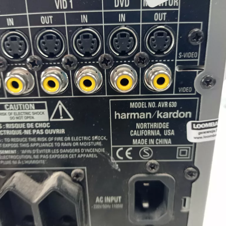 AMPLITUNER HARMAN KARDON AVR 630 + PILOT