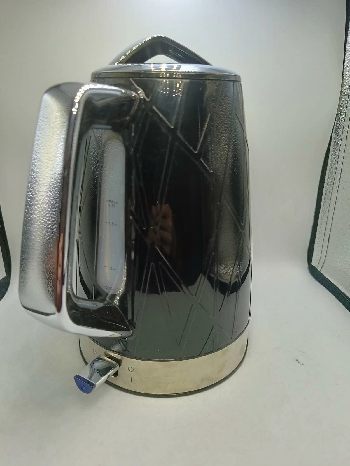 CZAJNIK ELEKTRYCZNY RUSSELL HOBBS STRUCTURE 2808170 KOMPLET Loombard.pl