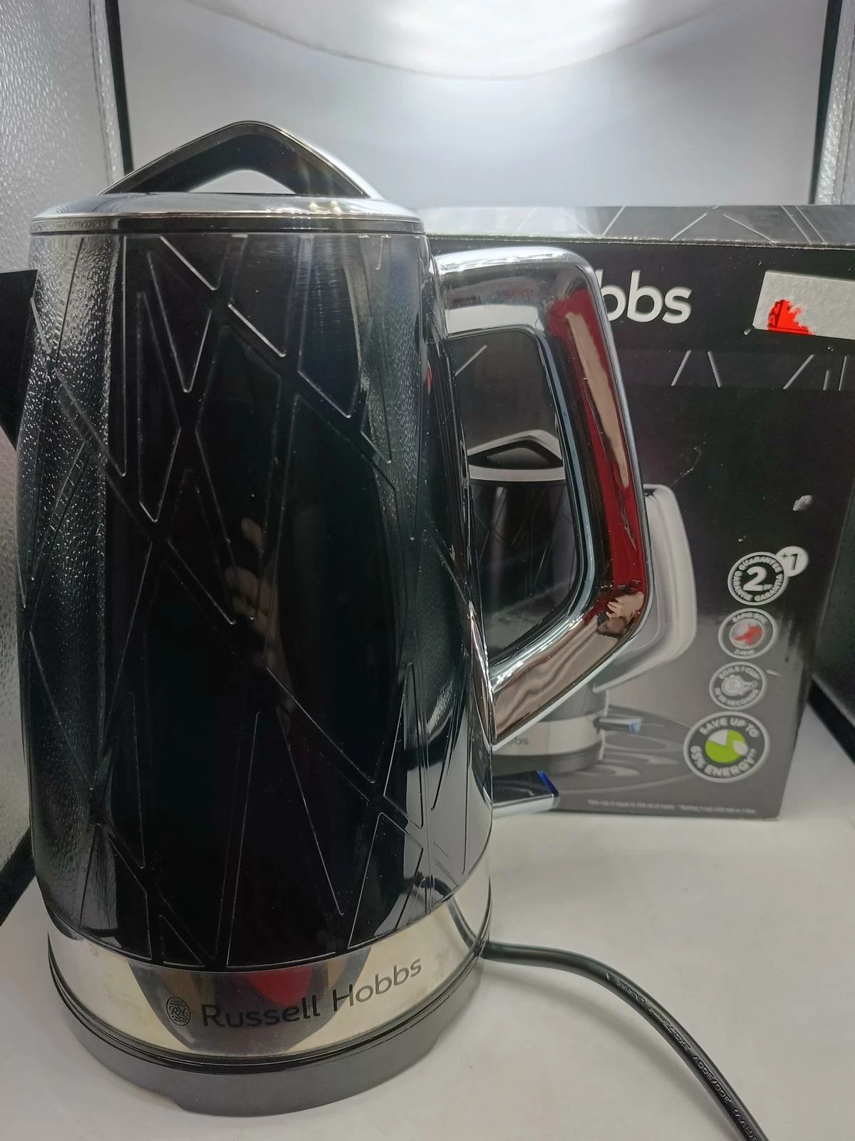 CZAJNIK ELEKTRYCZNY RUSSELL HOBBS STRUCTURE 2808170 KOMPLET Loombard.pl