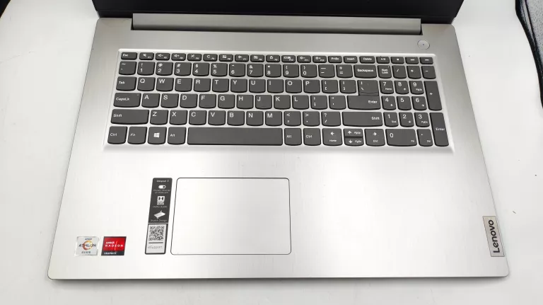 LAPTOP LENOVO IDEAPAD 3 17ADA05 12G/256GB