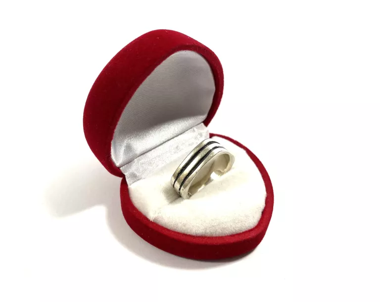 srebrny-pierscionek-925-652-r17-sikorskiego-6-chelmza