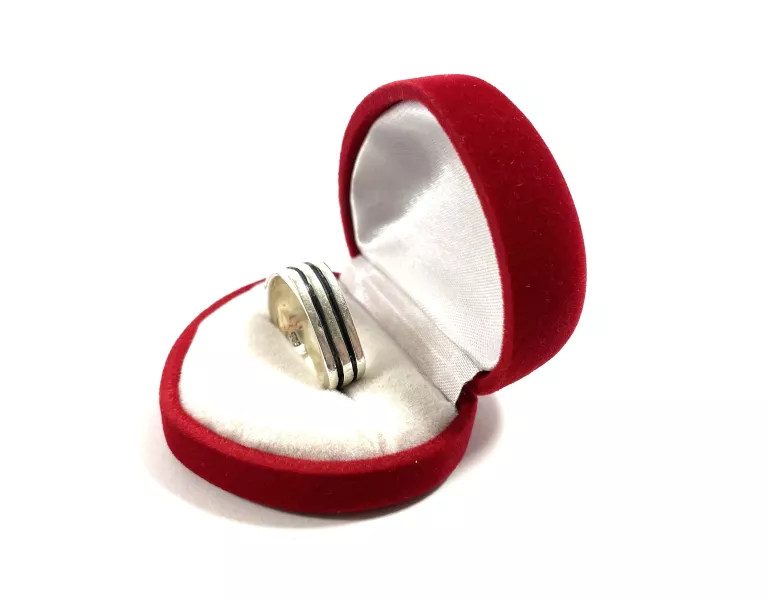 srebrny-pierscionek-925-652-r17-marka-bez-marki