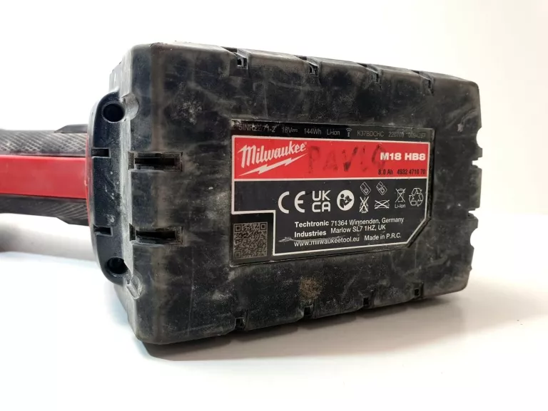 SZLIFIERKA KĄTOWA MILWAUKEE M18 FSAG125 8.0 AH