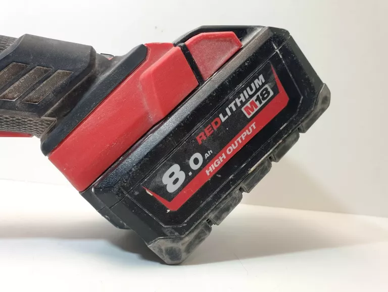 SZLIFIERKA KĄTOWA MILWAUKEE M18 FSAG125 8.0 AH