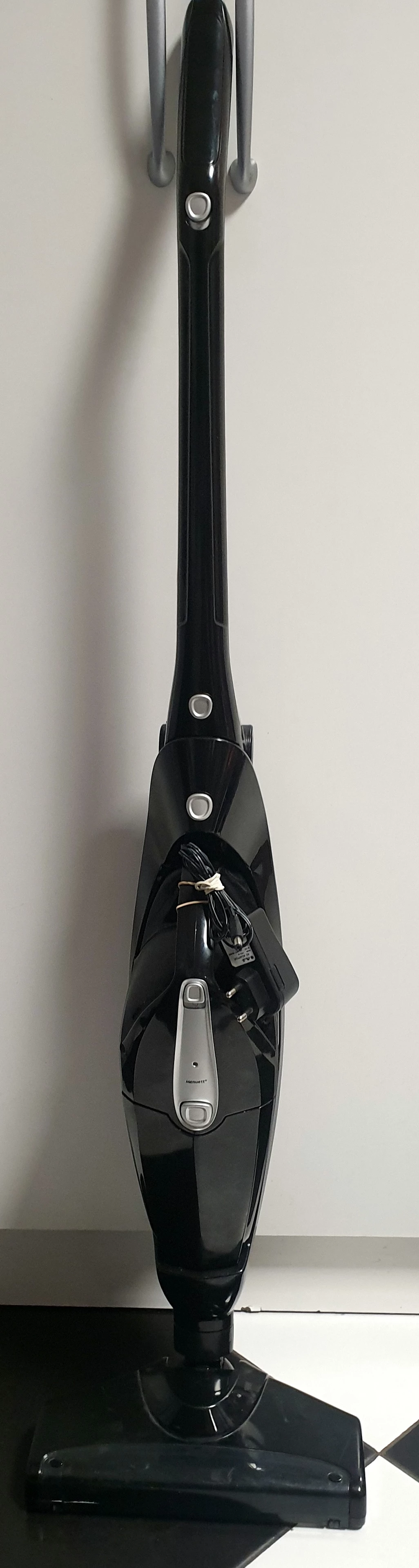 menuett-odkurzacz-reczny-2-w-1-12-v-bazylianska-4j-warszawa