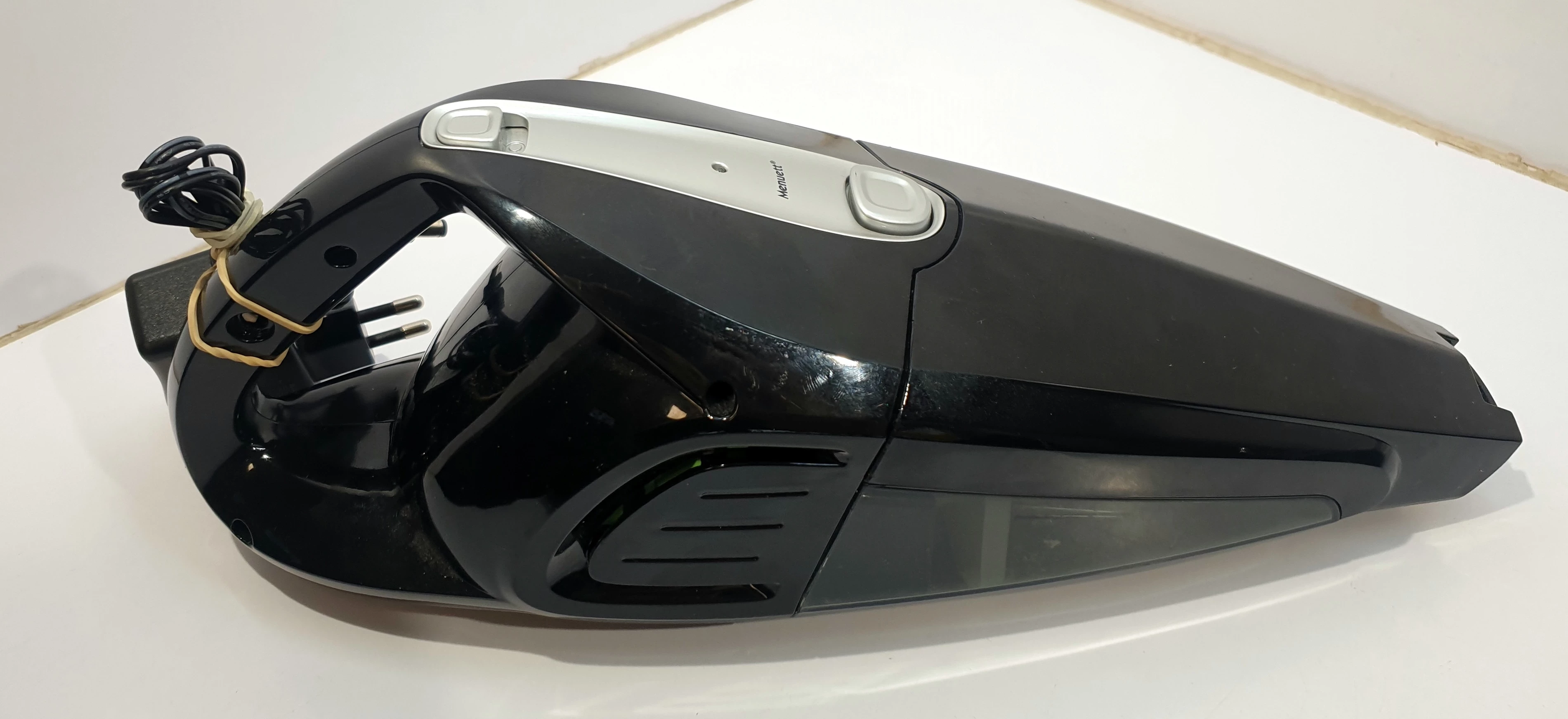 menuett-odkurzacz-reczny-2-w-1-12-v-model-002409