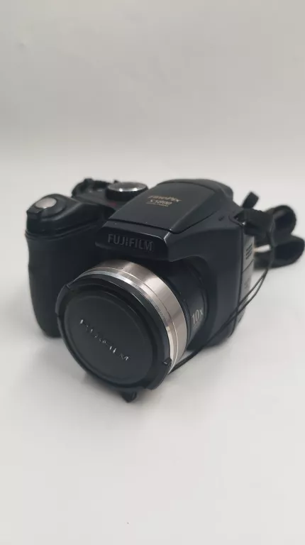APARAT FINEPIX S5800