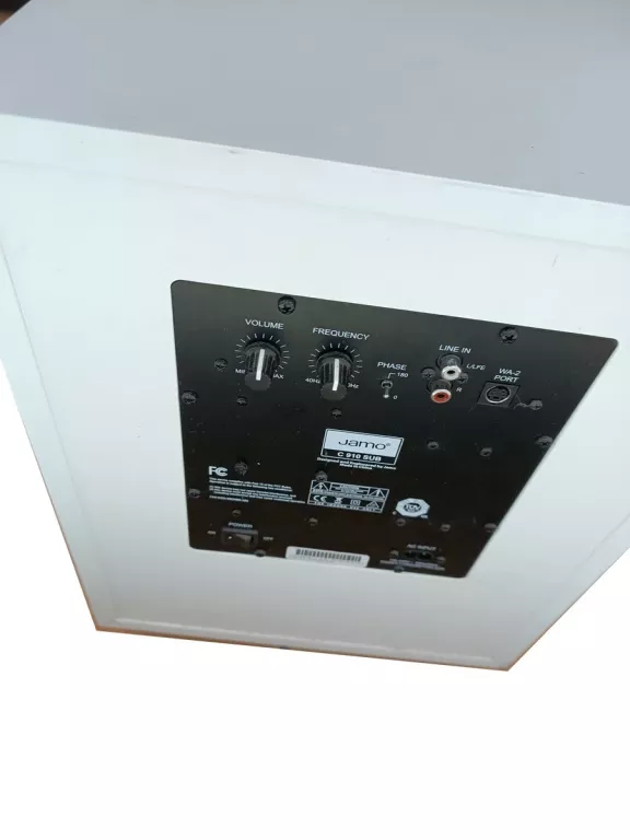 subwoofer-jamo-c910-rodzaj-aktywny
