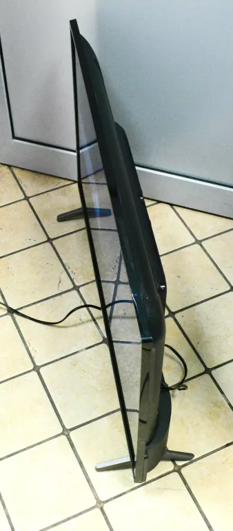 telewizor-medion-32-cale-life-p13290-md-31290-smart-tv-pilot-przekatna-ekranu-cale-32