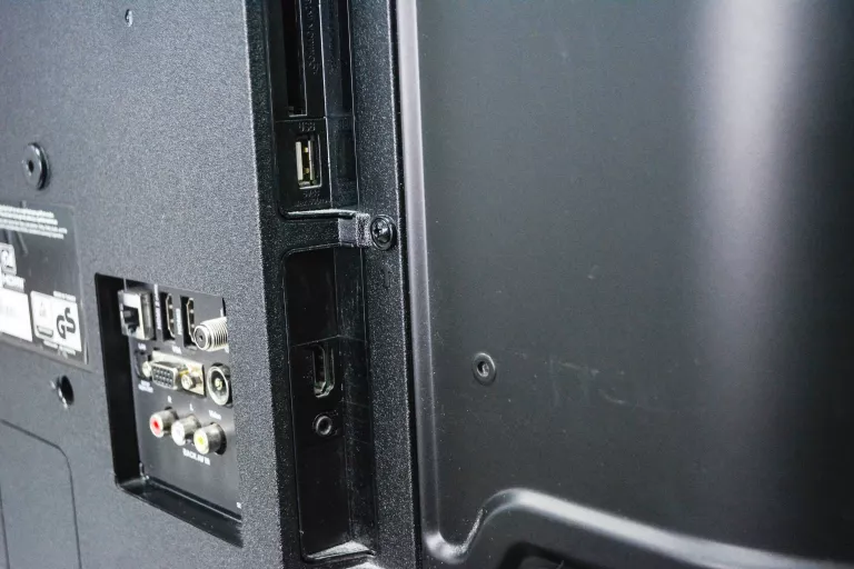 telewizor-medion-32-cale-life-p13290-md-31290-smart-tv-pilot-stan-uzywany