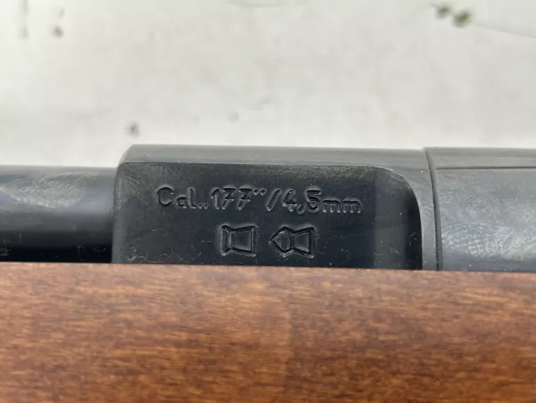 WIATRÓWKA SPRĘŻYNOWA WEIHRAUCH HW-77 4,5 KALIBER 4,5 MM LUFA GWINTOWANA