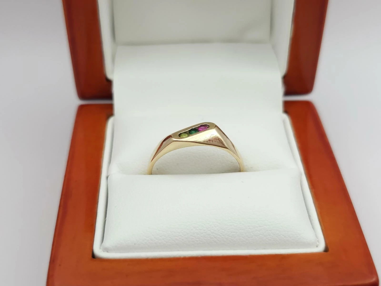 zloty-pierscionek-z-kolorowymi-cyrkoniami-375-10k-r20-216g-proba-zlota-206646-228250