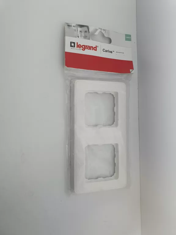 RAMKA PODWÓJNA LEGRAND BIAŁY 694102