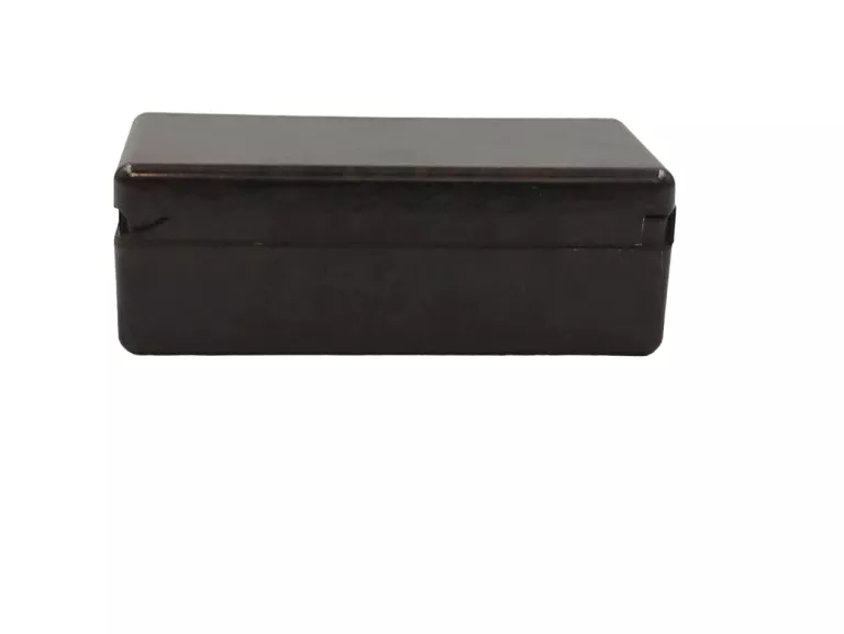 maszyna-do-szycia-lucznik-877-product-id