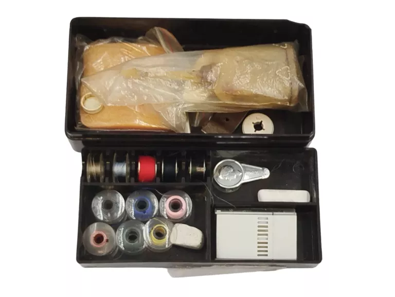 maszyna-do-szycia-lucznik-877-marka-lucznik