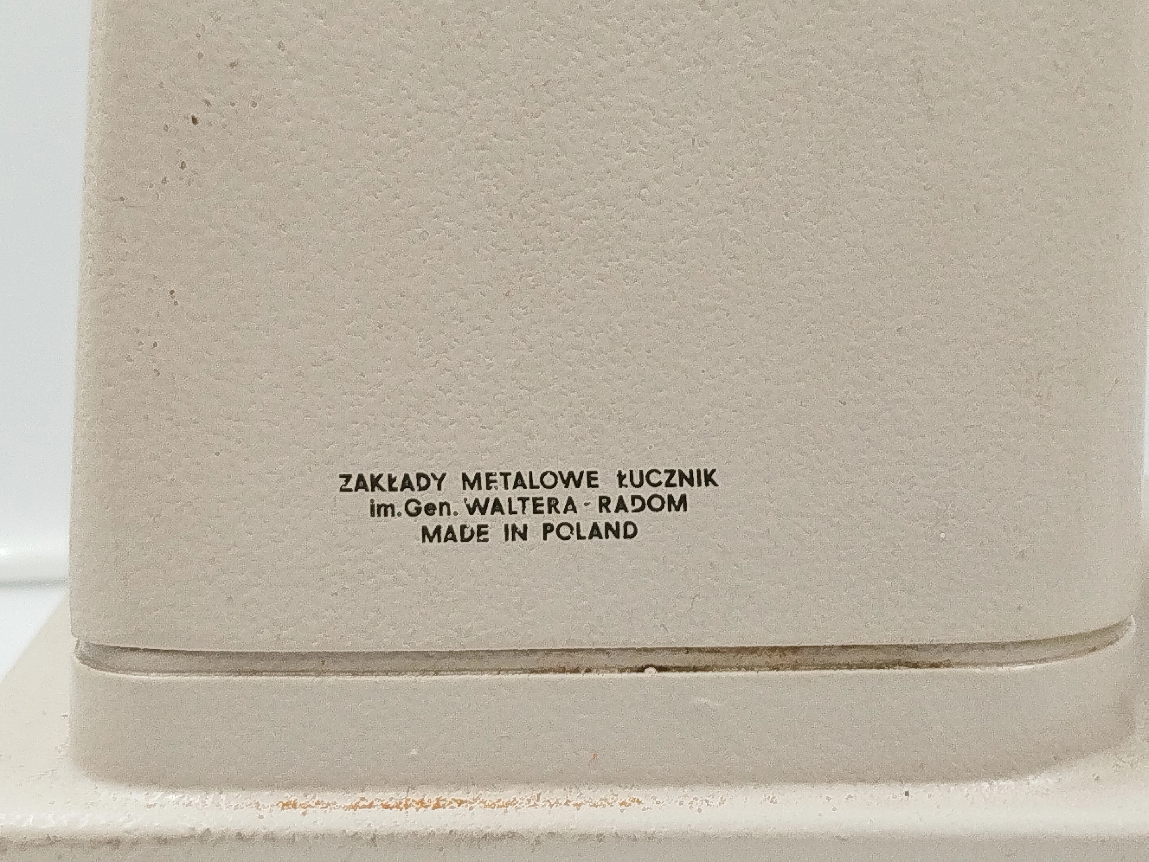 maszyna-do-szycia-lucznik-877-model-877