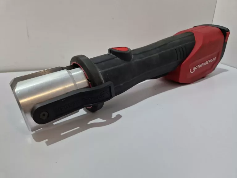 ZACISKARKA AKUMULATOROWA DO RUR ROTHENBERGER ROMAX 4000