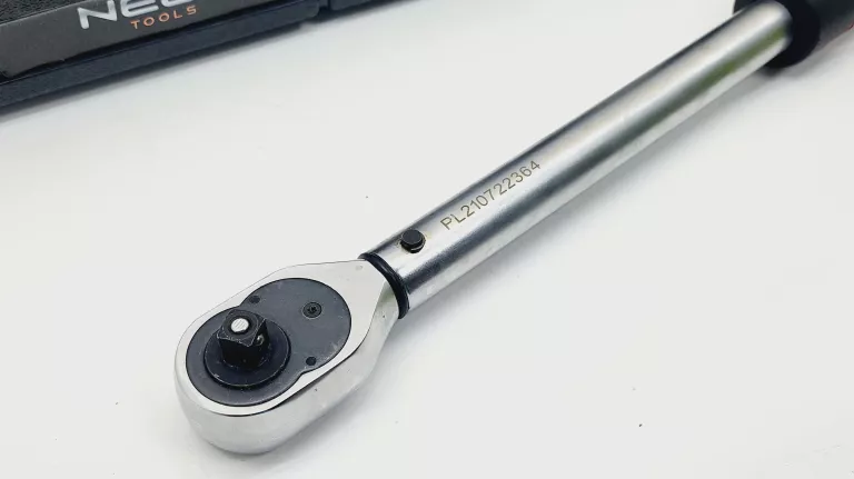 KLUCZ DYNAMOMETRYCZNY NEO TOOLS 08-823