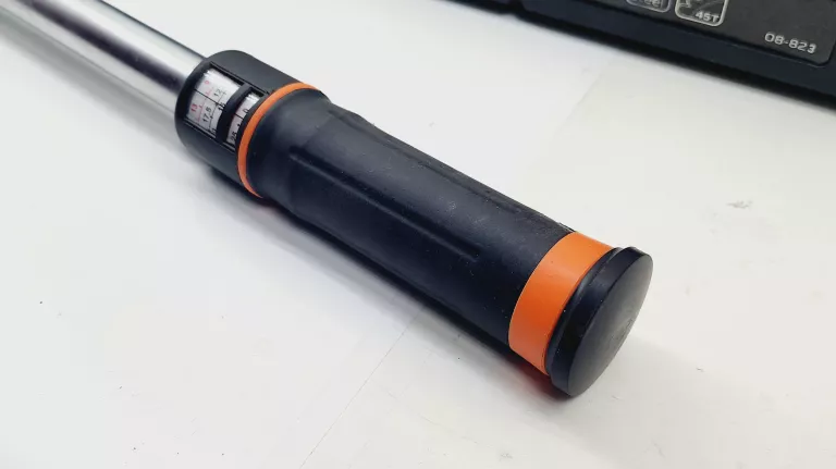 KLUCZ DYNAMOMETRYCZNY NEO TOOLS 08-823