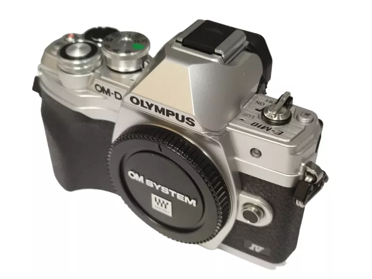 OLYMPUS OM-D E-M10 MARK IV CZARNY BODY