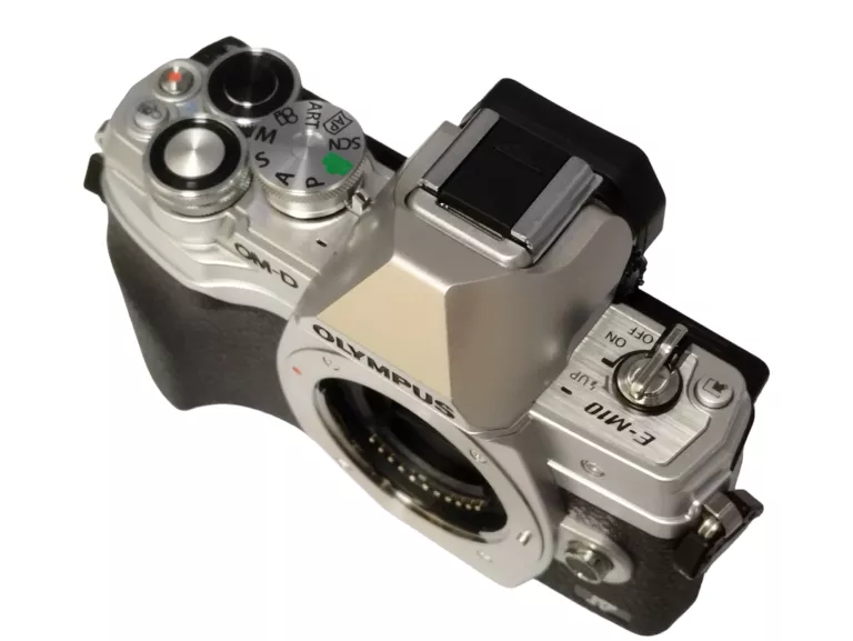 OLYMPUS OM-D E-M10 MARK IV CZARNY BODY