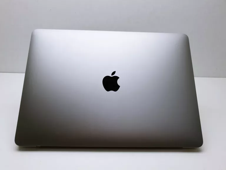 LAPTOP APPLE MACBOOK PRO 13"RETINA M2 8GB RAM 256GB SSD MACOS [2022]