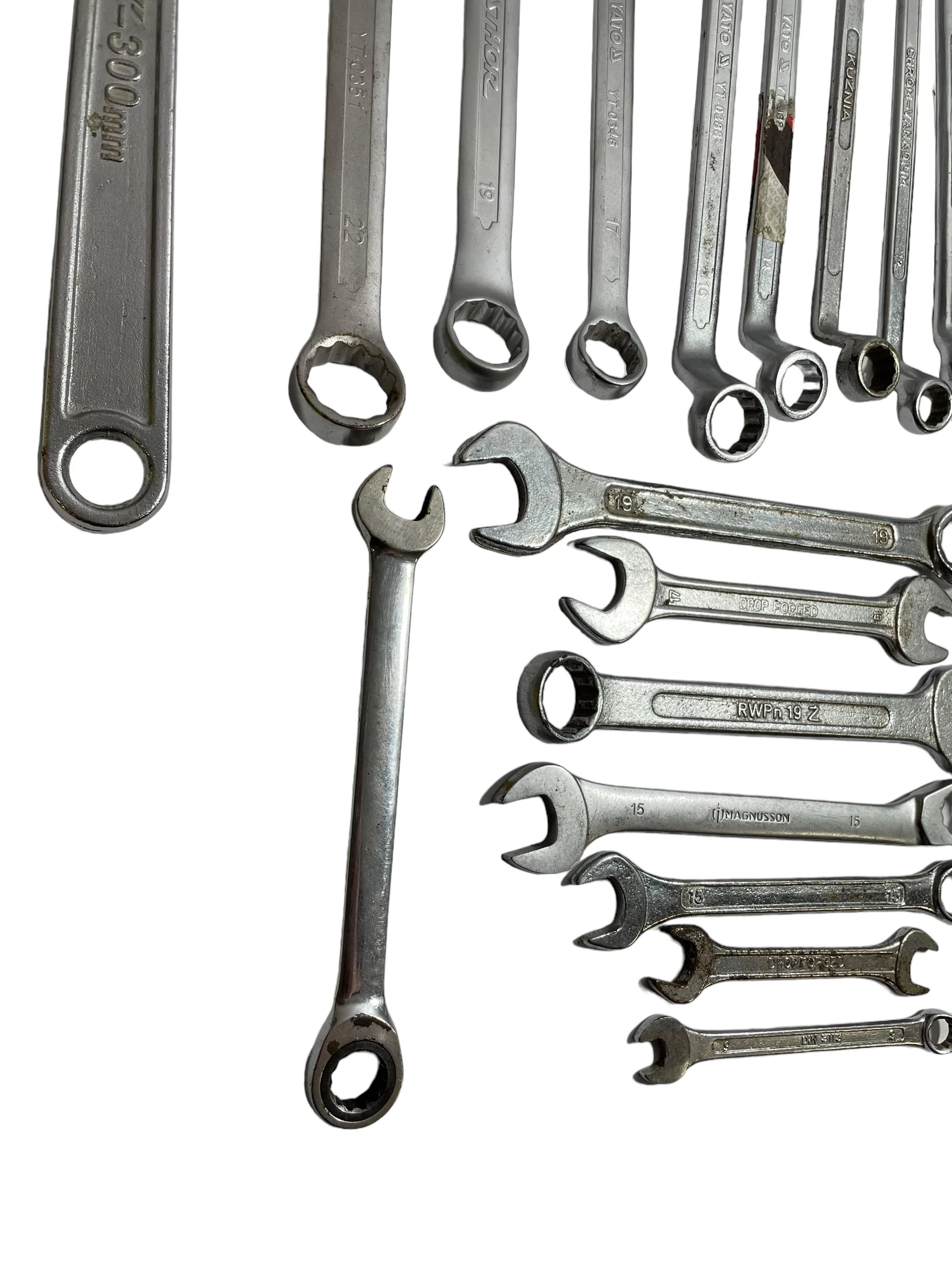 zestaw-kluczy-miks-magnusson-yato-i-inne-plasko-oczkowe-nasadowe-stan-uzywany