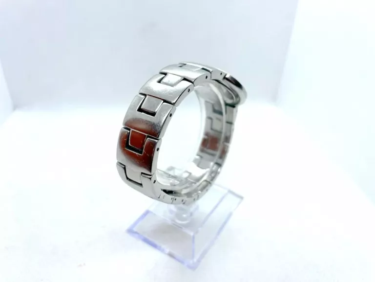 zegarek-damski-festina-8943-ksztalt-koperty-129223-2