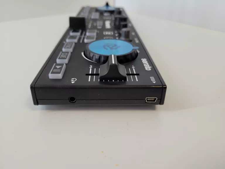 NUMARK DJ2GO2 TOUCH KONTROLER DJ MIKSER MINI KONSOLA