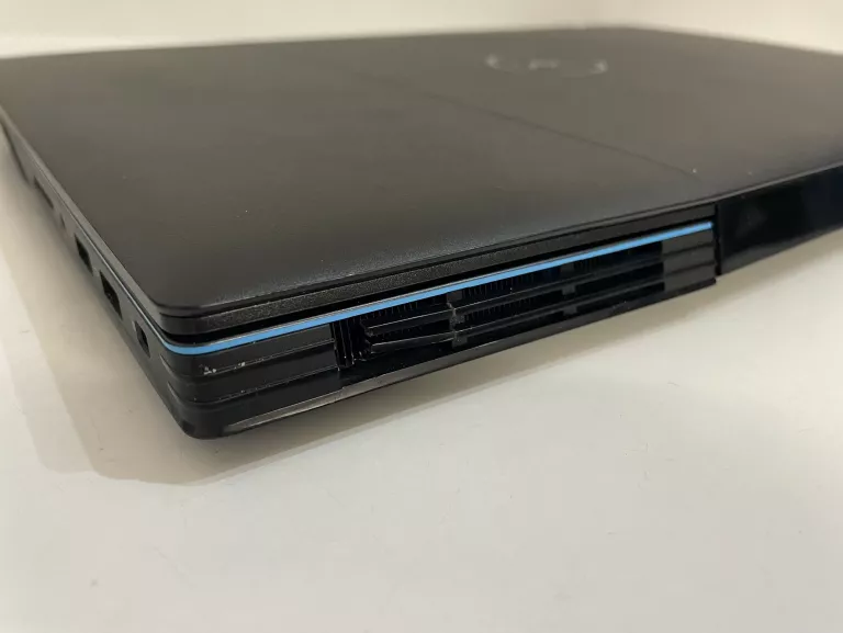 LAPTOP DELL P89F