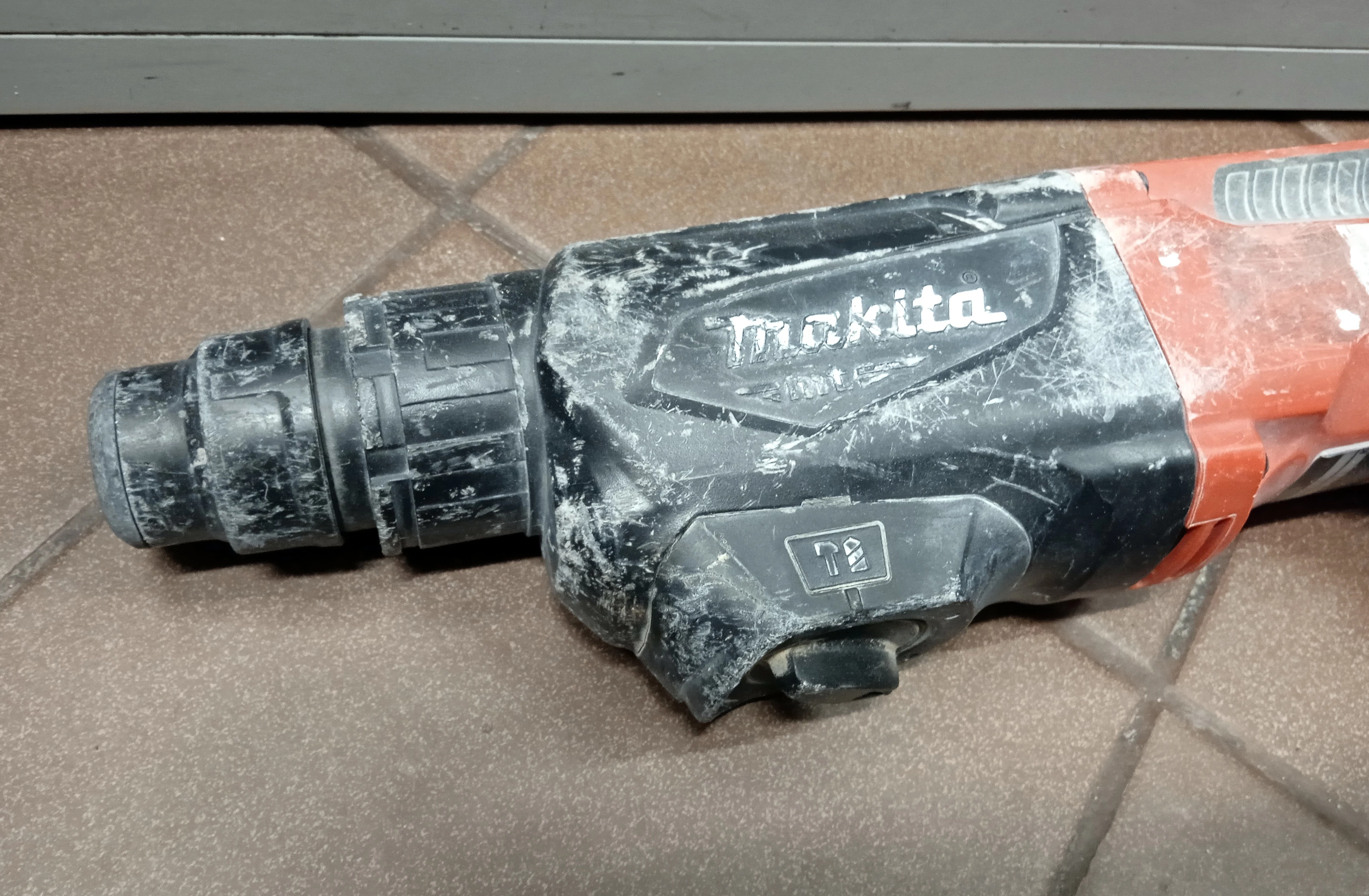 mlotowiertarka-makita-m8701-sds-plus-800w-stan-uzywany