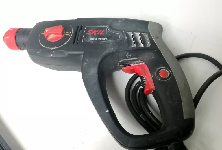 MŁOTOWIERTARKA SKIL 550W