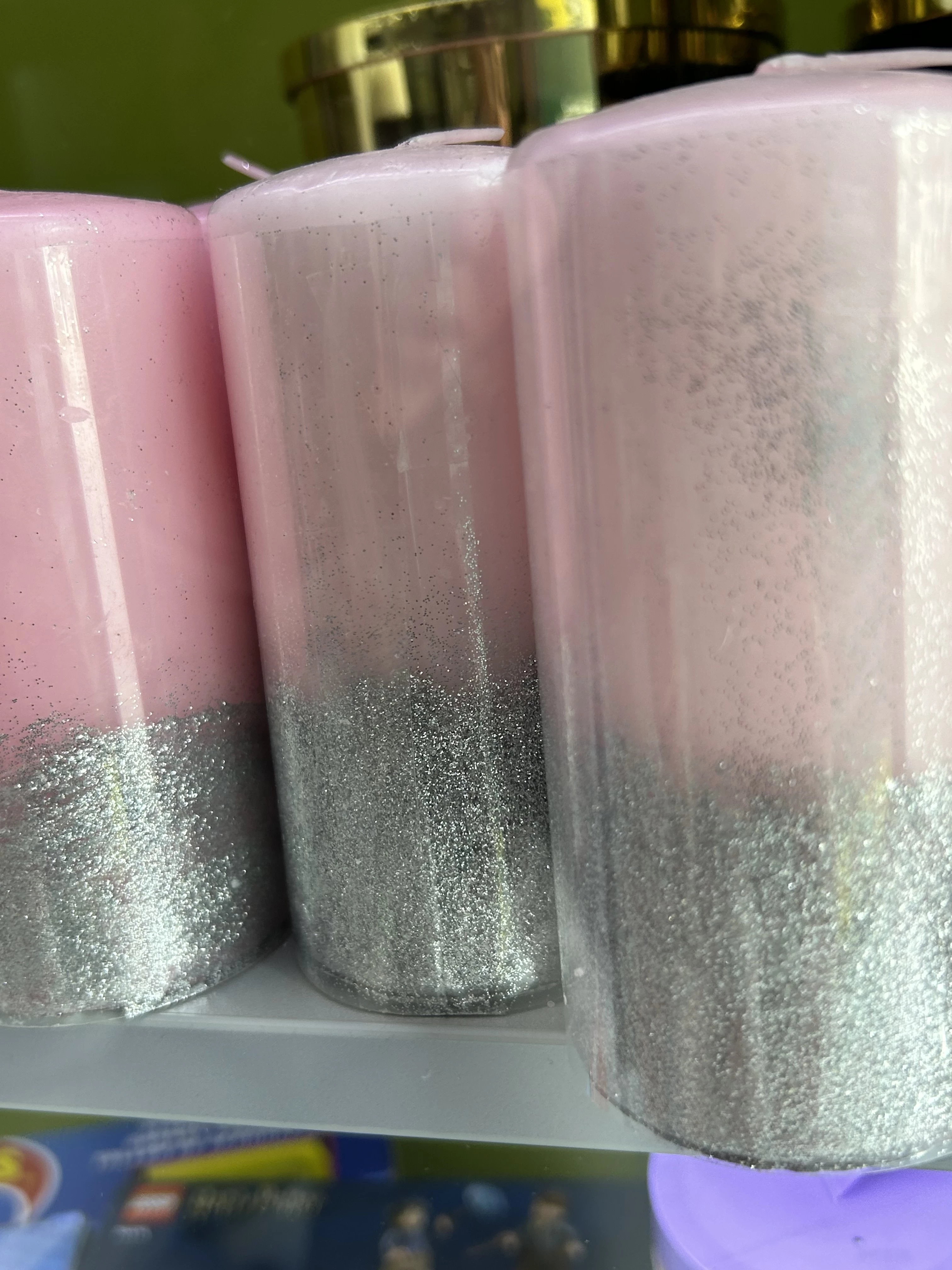 swieca-rozowa-z-brokatem-tedi-rozne-odcienie-stan-11323-238058