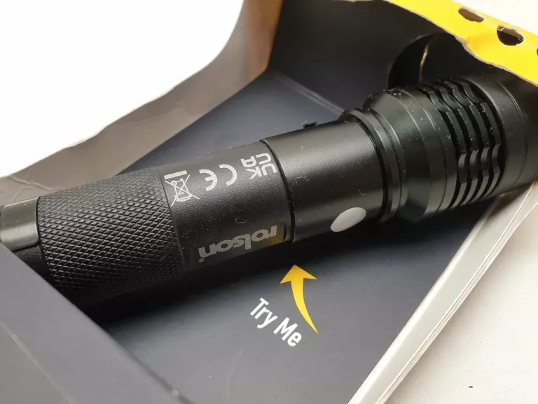 latarka-rolson-800-lumens-10w-marka-bez-marki