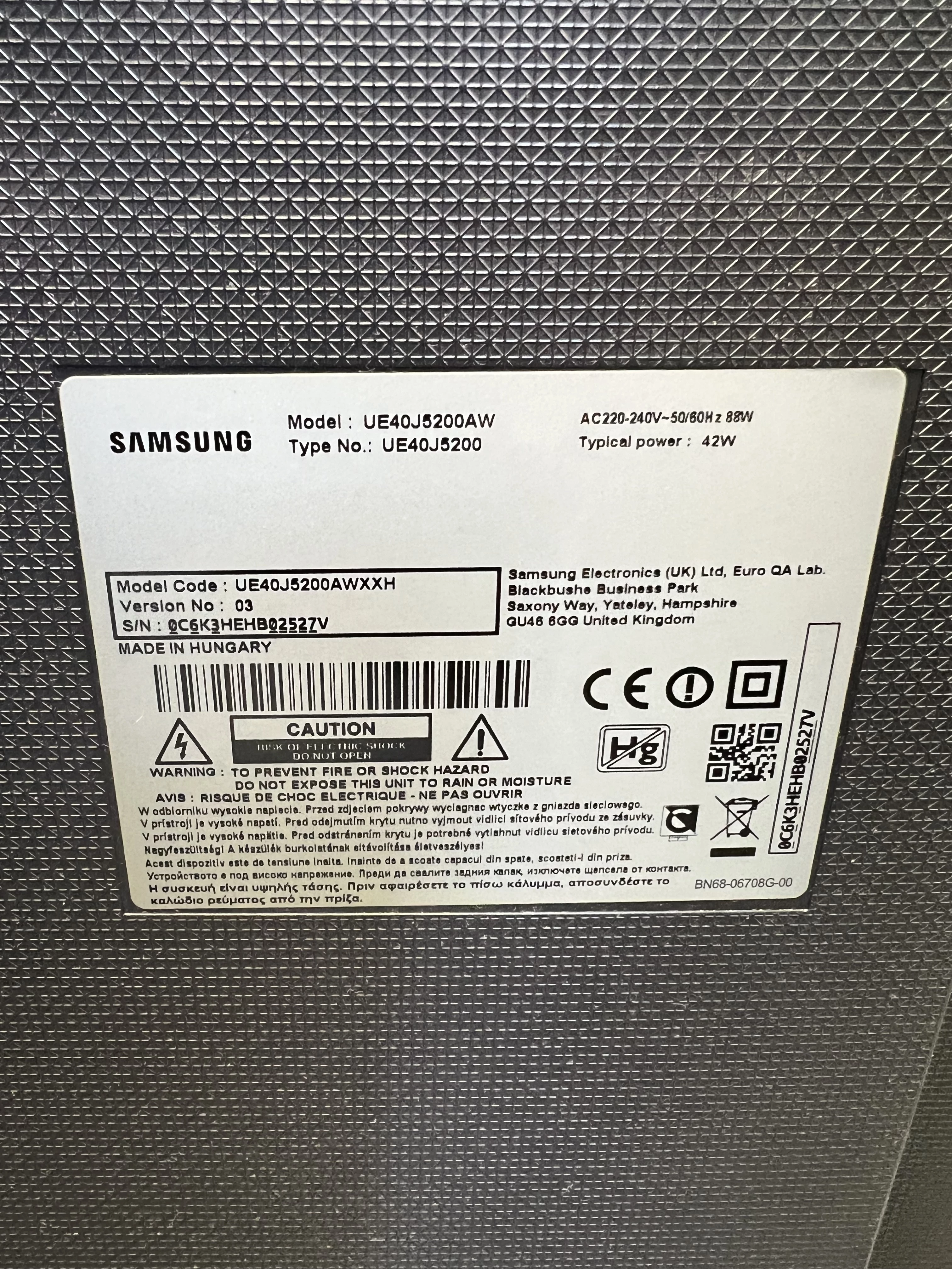 tv-samsung-ue40j5200aw-pilot-odbior-osobisty-kod-producenta-8806088083087