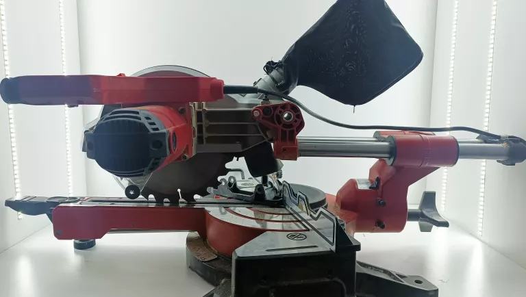PIŁA UKOŚNA MITER SAW 009460 1800W 2021