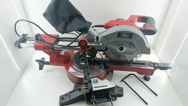 PIŁA UKOŚNA MITER SAW 009460 1800W 2021