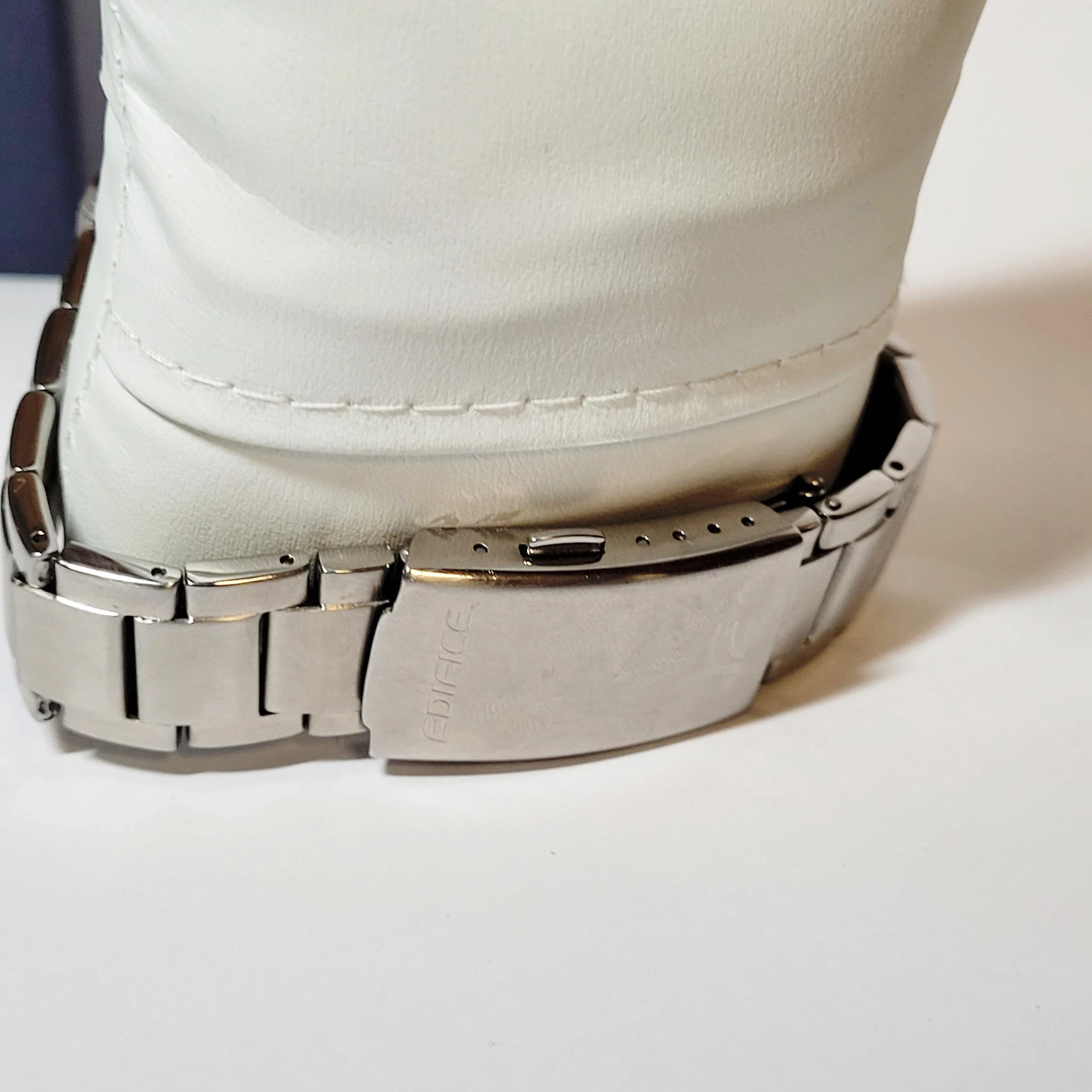 casio-edifice-efs-s550-ksztalt-koperty-inny