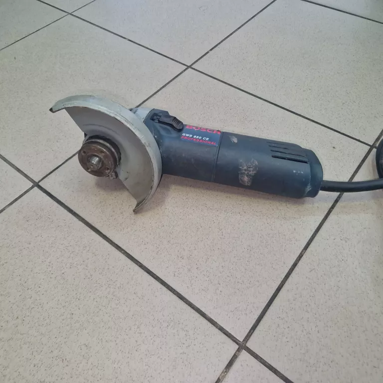 SZLIFIERKA BOSCH BOSCH GWS 850 CE REGULACJA OBROTÓW