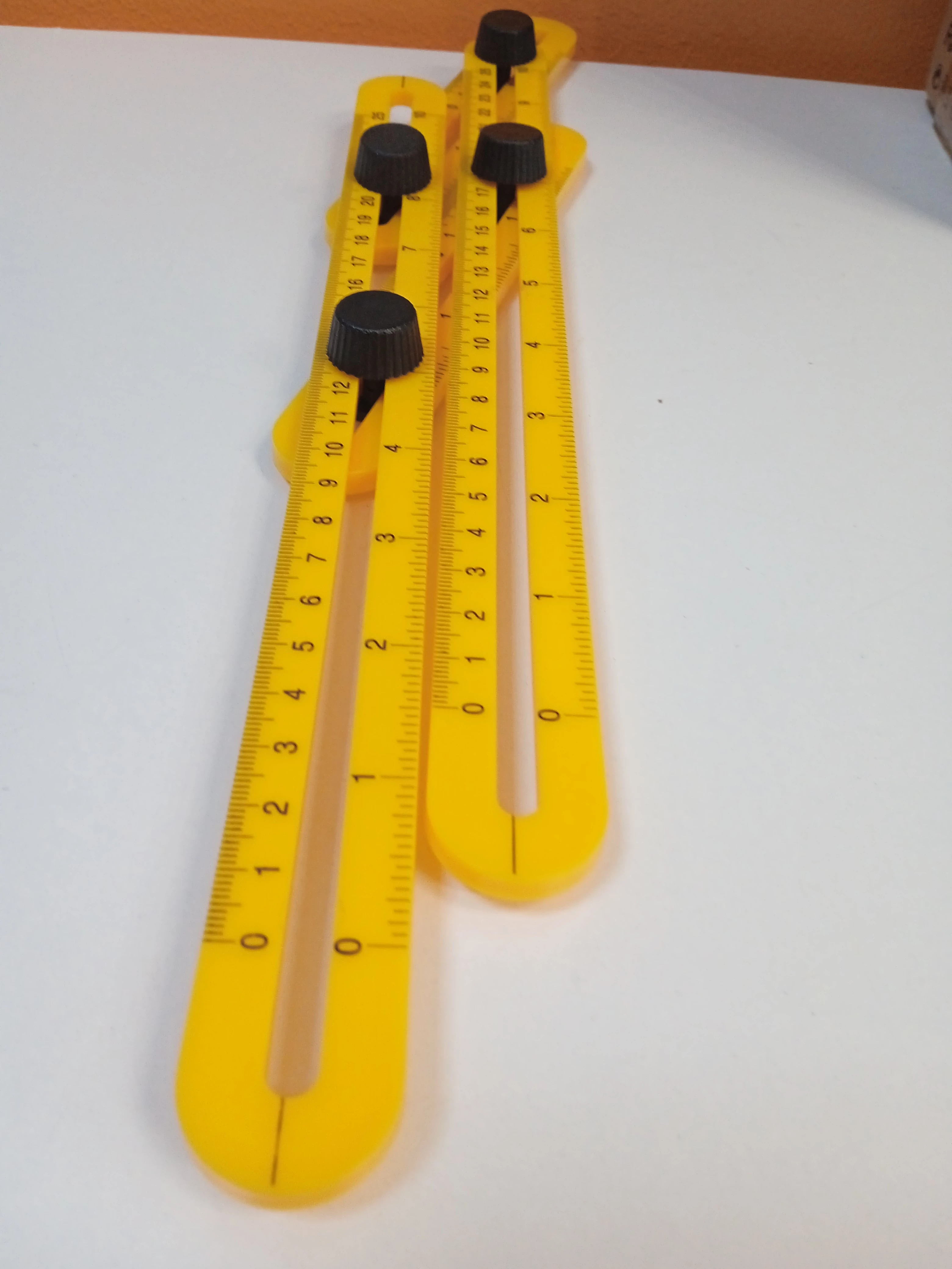 katomierz-0-180-nastawny-uniwersalny-tarczowy-senatorska-38-legnica