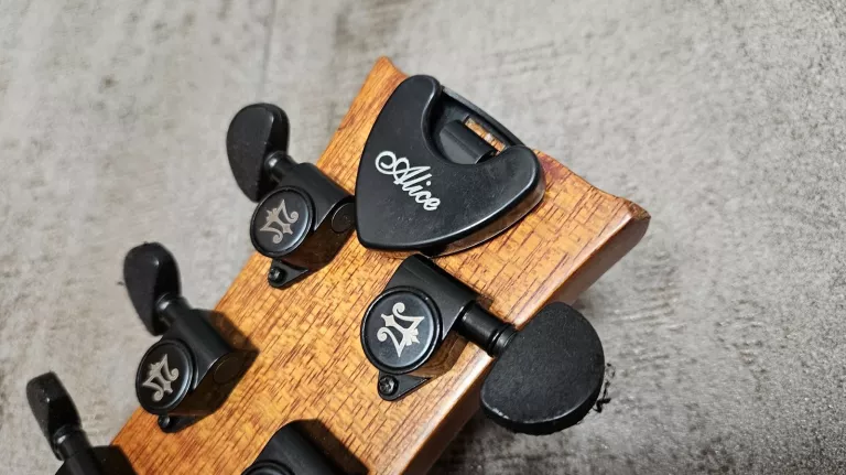 GITARA AKUSTYCZNA MORRISON G1006 + POKROWIEC