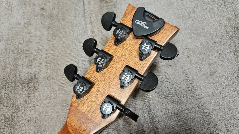GITARA AKUSTYCZNA MORRISON G1006 + POKROWIEC